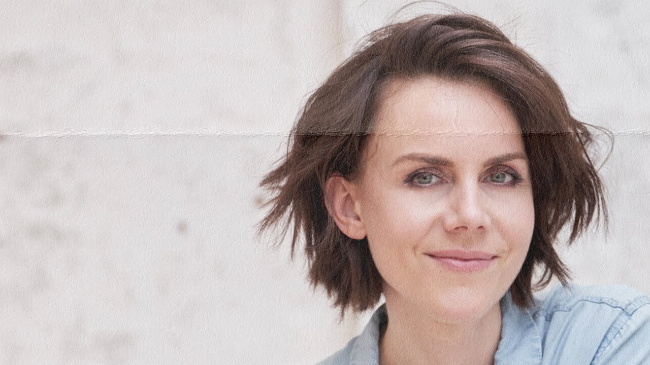 Die ersten 5 Minuten vom Konzert mit Anna Depenbusch. Das ganze Konzert umsonst bei TV Noir＋